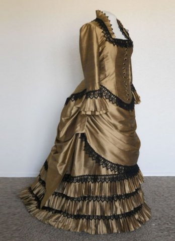 ヴィンテージシャンパンロングスリーブレース1886年代ビクトリア朝の喧騒のボールガウンカーニバルドレス