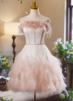 Pink Off-the-Shoulder Feather Tulle Cocktail Dress Girls Club Dresses