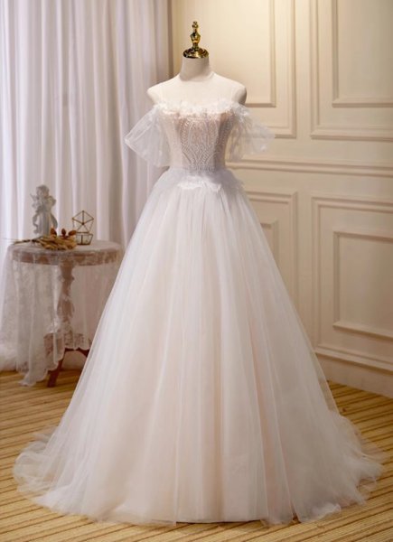 Ivory Tulle Appliques Lace Wedding Dress
